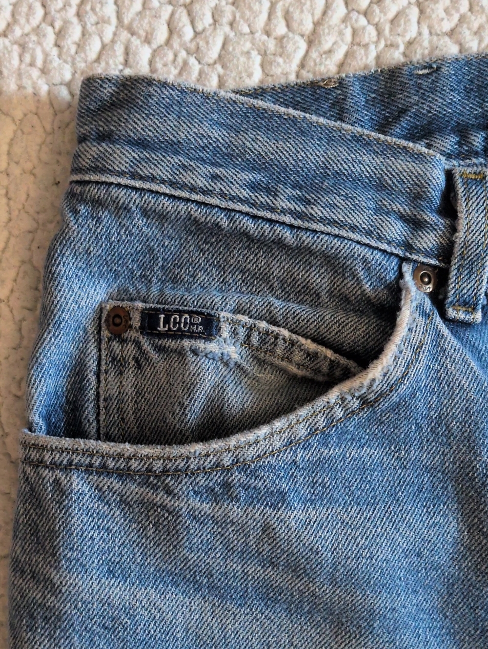 Lee Distressed Destroyed 100% Cotton Mexico Made High Rise Straight Leg Jeans - Picture 4 of 14